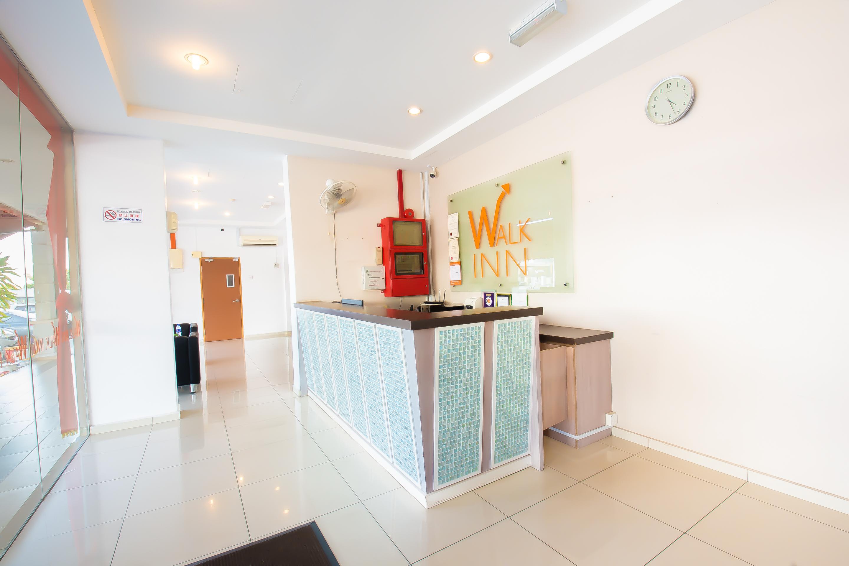 OYO 582 Hotel Walk Inn Kampong Pasir Puteh  Buitenkant foto