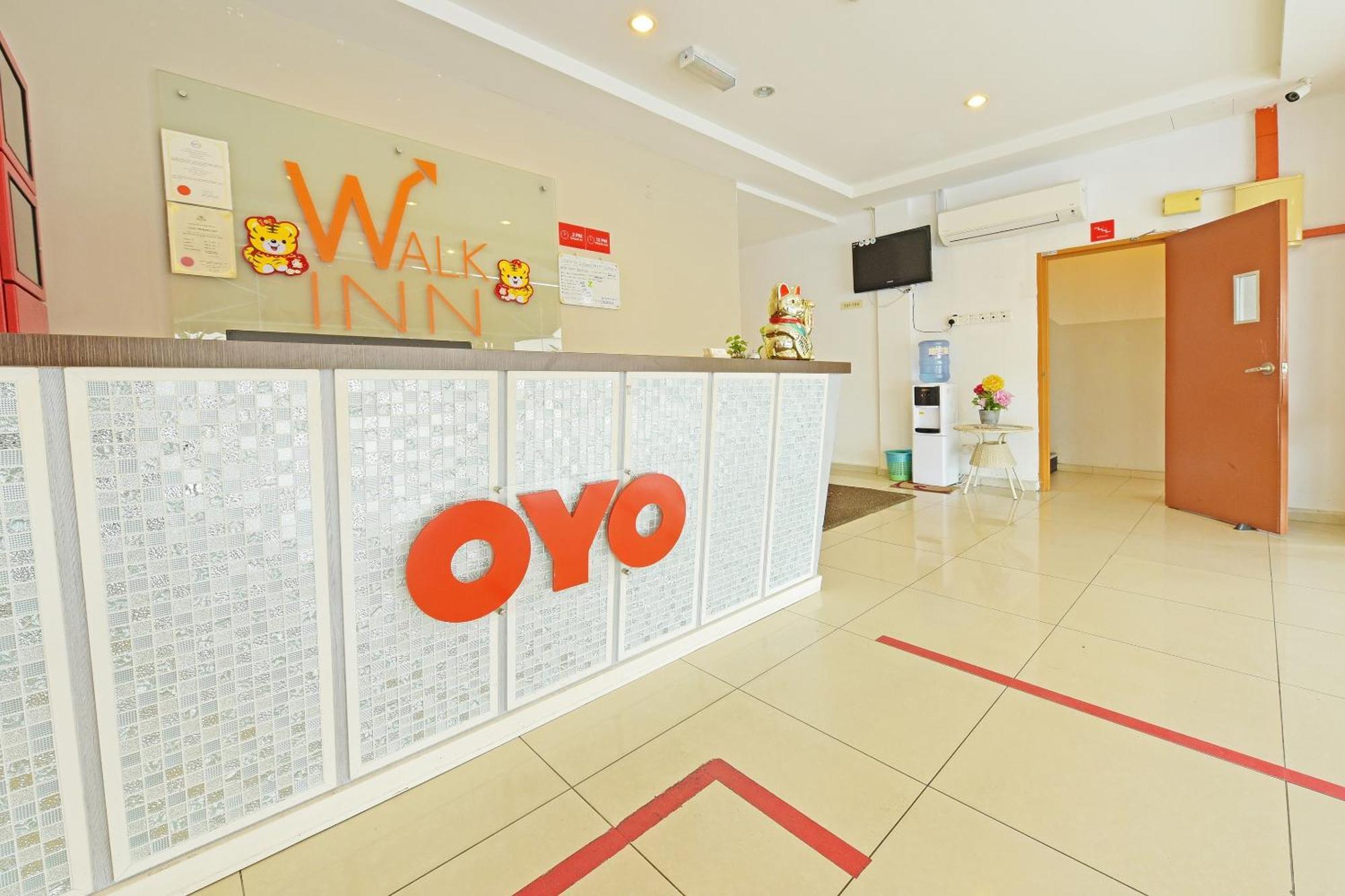 OYO 582 Hotel Walk Inn Kampong Pasir Puteh  Buitenkant foto