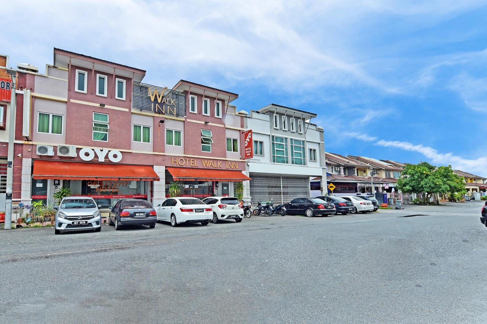 OYO 582 Hotel Walk Inn Kampong Pasir Puteh  Buitenkant foto
