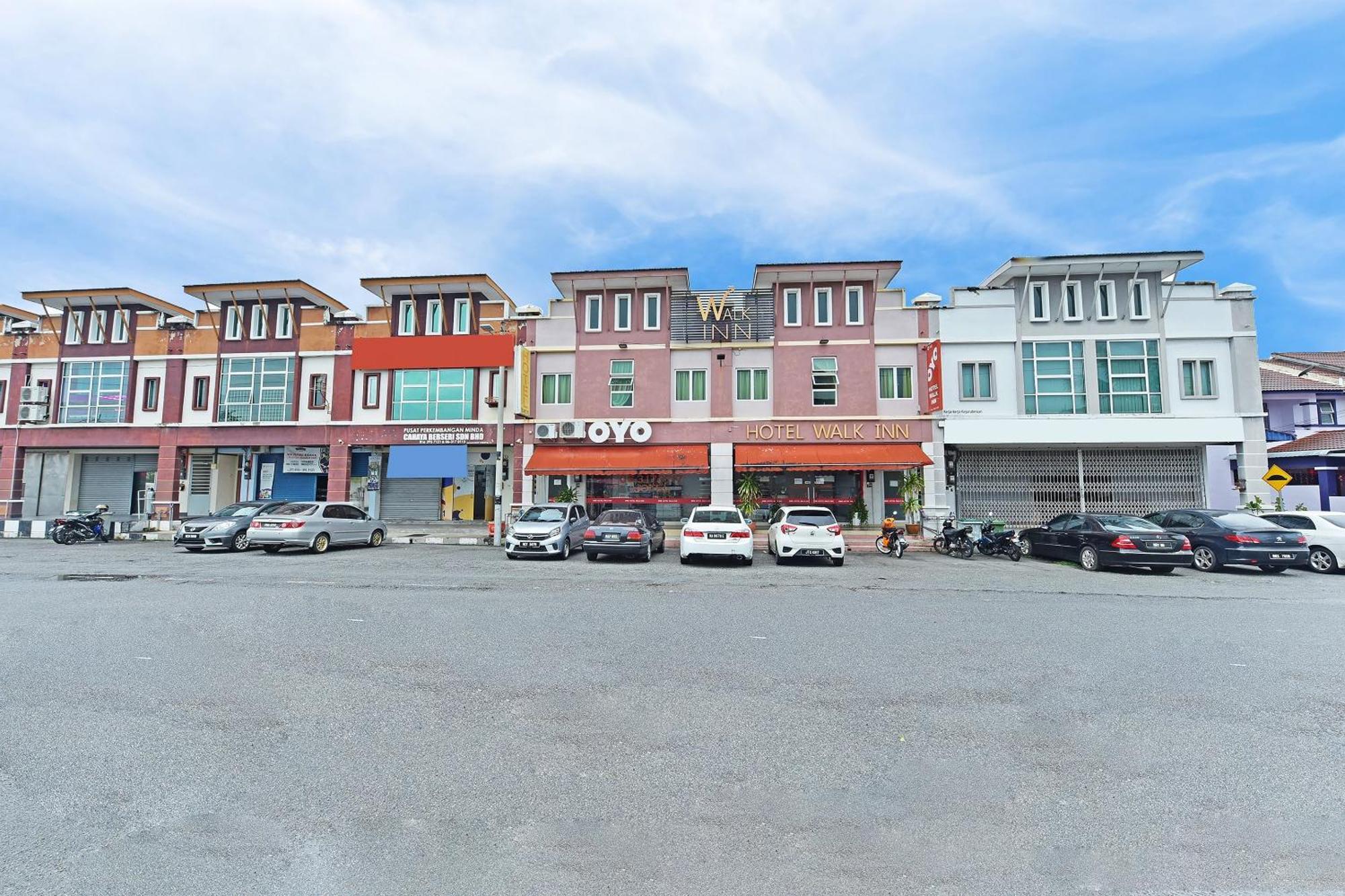 OYO 582 Hotel Walk Inn Kampong Pasir Puteh  Buitenkant foto